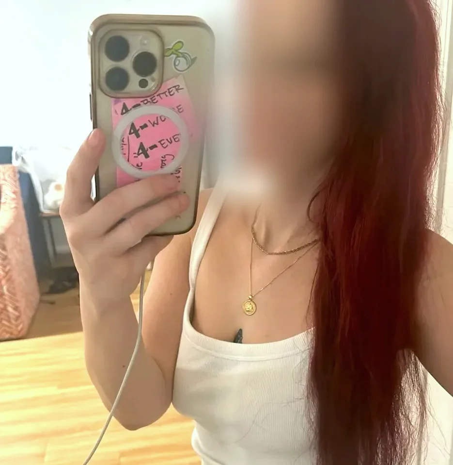 Esila, 28