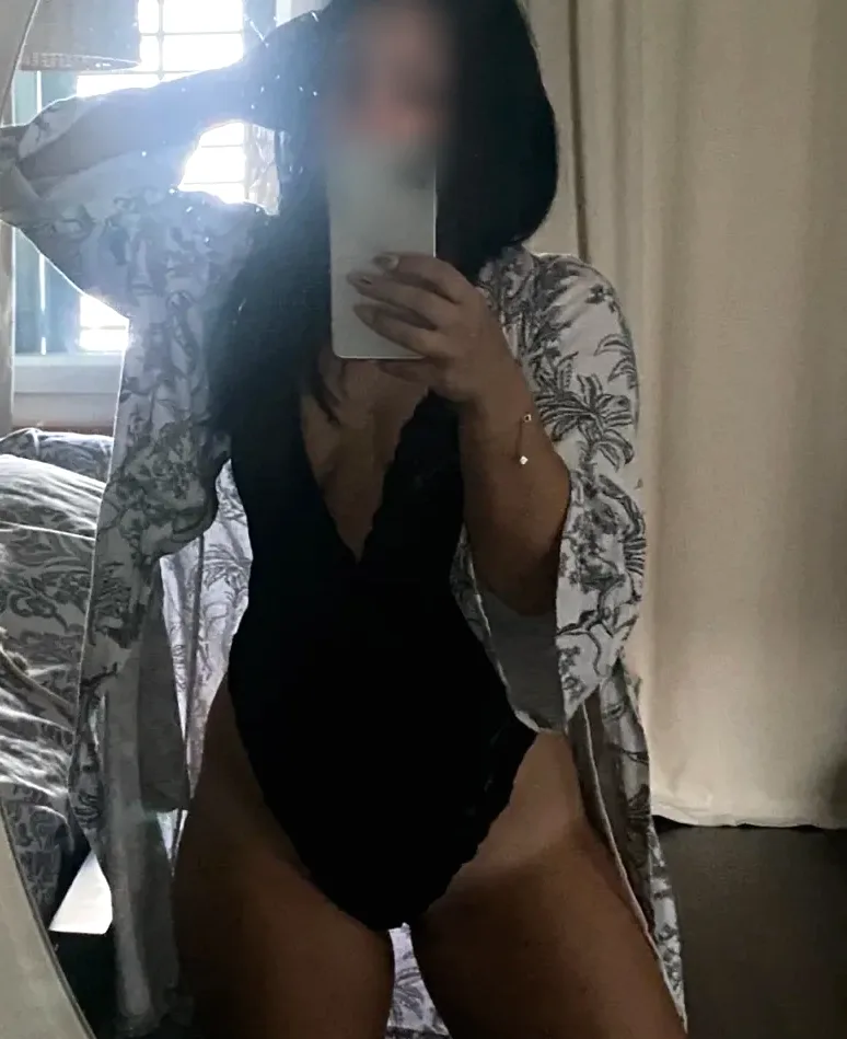 Maud, 38