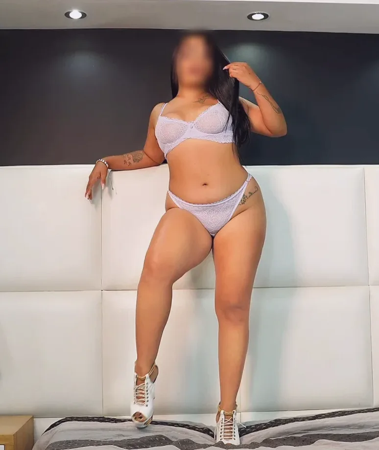 Sofie, 26
