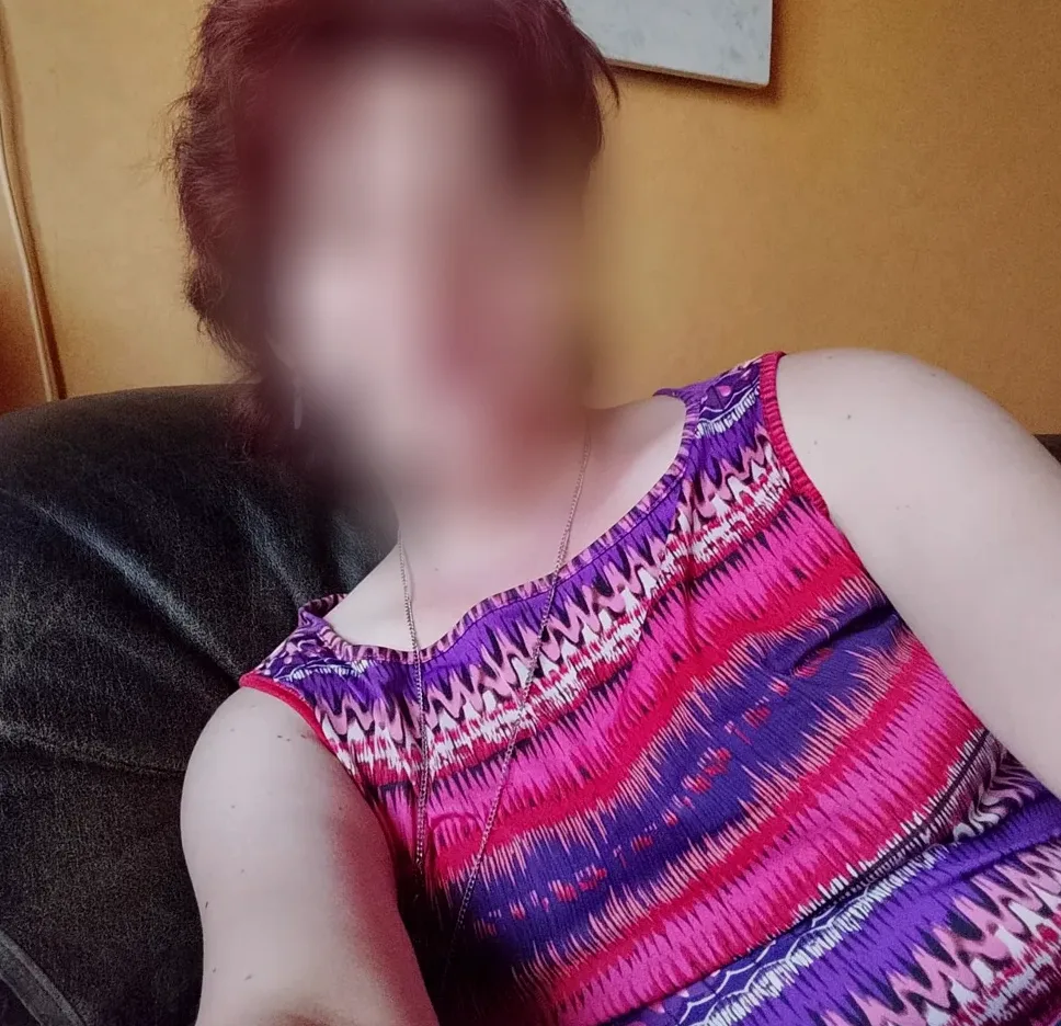 Tess, 35
