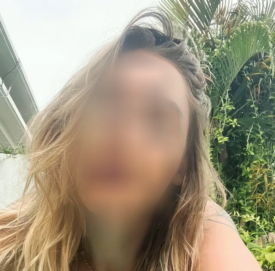 Yasmin, 26
